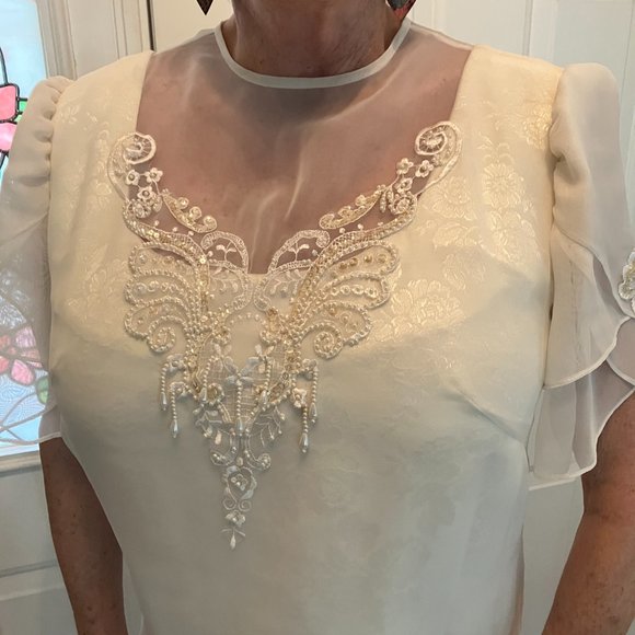 Ivory Custom Made Wedding/Formal Gowwn Approx Size 12 - Picture 2 of 10